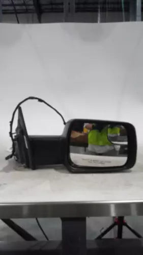 2019 Ram Dodge 1500 pickup new style 6 lug wheel po Used OEM door mirror used OEM door mirror