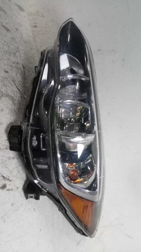 2020 Subaru Impreza halogen Left Used OEM headlight used OEM headlight