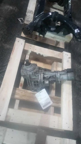 2015 Jeep Patriot Transfer Case Assembly OEM 6 Mo Warranty Used Grey used OEM transfer case
