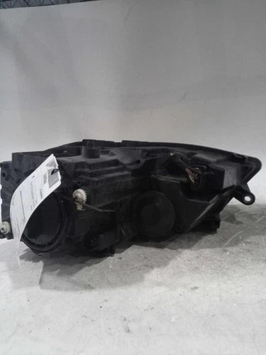 2017 Volkswagen Jetta halogen headlamps Righ Used OEM headlight used OEM headlight
