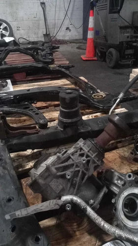 Used Ford Escape 2017 Transfer Case Assembly OEM Blue 108K Miles 6 Mo Warranty used OEM transfer case