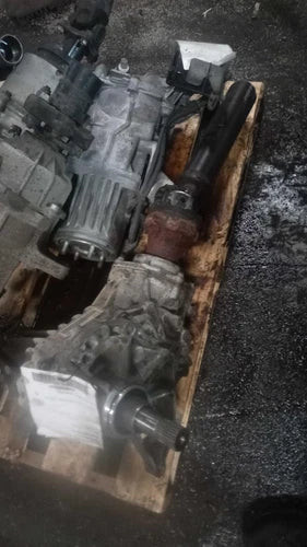 Used OEM Buick Enclave Transfer Case Assembly 2010 156K TAN 6 Month Warranty used OEM transfer case