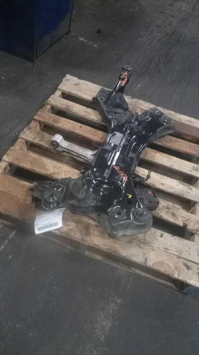 2014 Kia Cadenza Rear Rear Used OEM subframe or crossmember used OEM subframe or crossmember