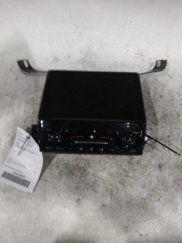 2022 Jeep Grand cherokee display center console Used OEM center console used OEM center console