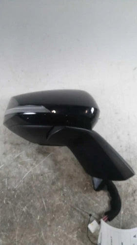 2023 Kia Sportage w/turn signal w/o camera matte bl Used OEM door mirror used OEM door mirror
