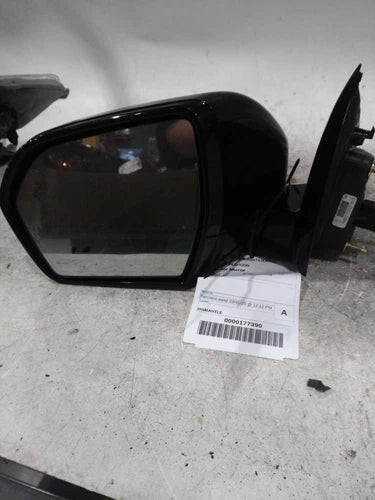 2018 Ford Expedition power power folding w/blind spo Used OEM door mirror used OEM door mirror