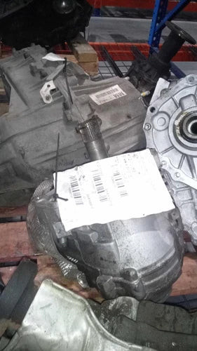 Used OEM Volkswagen Atlas 3.6 Transfer Case Assembly 2018 Maroon used OEM transfer case
