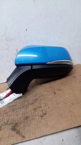 2019 Toyota Rav4 power w/turn signal blind spot aler Used OEM door mirror used OEM door mirror
