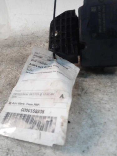 2022 Hyundai Tucson actuator and pump ass Used OEM ABS pump and module used OEM ABS pump and module