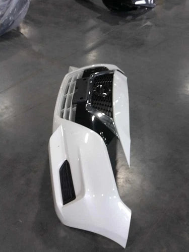 2021 Nissan Versa upper Upper Used OEM grille used OEM grille