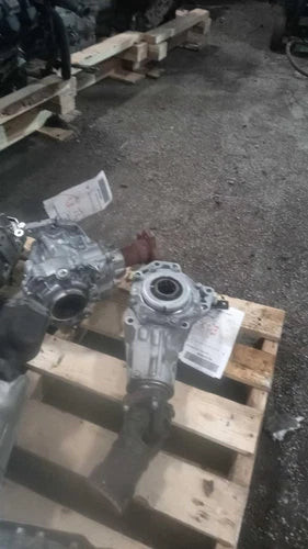 Used OEM 2019 Acura MDX Transfer Case Assembly Silver 106K miles used OEM transfer case
