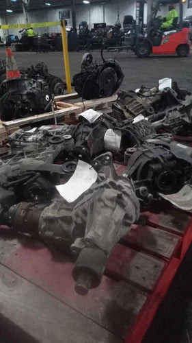 Used 2017 Chevrolet Traverse OEM Transfer Case Assembly Black 143K 6 Mo Warranty used OEM transfer case