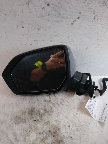 2020 Hyundai Palisade electric heated w/turn signal Used OEM door mirror used OEM door mirror