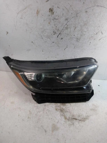 2018 Honda Cr-v halogen Right Used OEM headlight used OEM headlight
