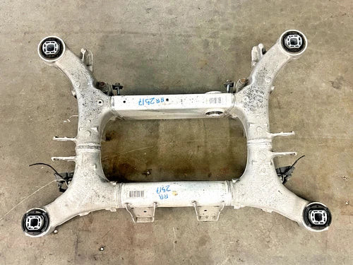 ⭐2013-2015 BMW 7-SERIES F01 F02 AWD REAR SUBFRAME CRADLE CROSSMEMBER OEM LOT2517 used OEM rear subframe and crossmember