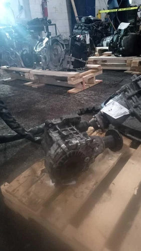 2015 Kia Sorento Transfer Case Assembly OEM Used 92000 Miles Repair Parts used OEM transfer case