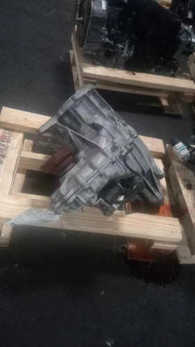 Used 2018 Ford F150 Transfer Case OEM White 124K Miles 6 Month Warranty used OEM transfer case