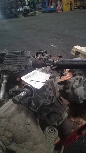 Used OEM GMC Acadia 2017 Transfer Case Assembly Black 57000 Miles used OEM transfer case