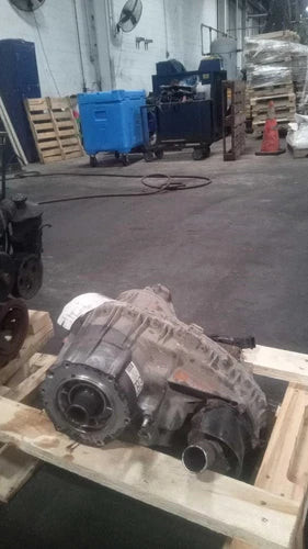 Used 2003 Ford F150 Transfer Case OEM 4.6L 114K Miles White OEM OEM used OEM transfer case