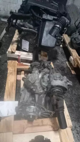Used 2004 Nissan Pathfinder Transfer Case Assembly OEM Silver 152K Miles used OEM transfer case