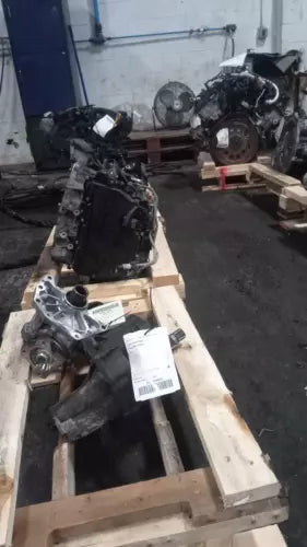 2006 Kia Sportage OEM Transfer Case Assembly Black Used 120K Miles Warranty used OEM transfer case