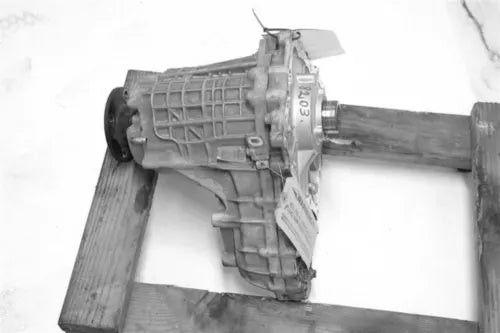 Used OEM 2013 Infiniti FX Transfer Case Assembly Black 6-Month Warranty used OEM transfer case