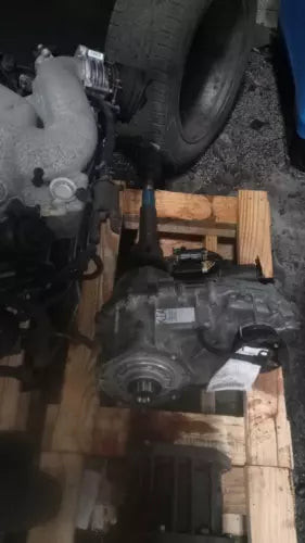 2009 Kia Sorento Transfer Case Assembly OEM Used 134K Miles White used OEM transfer case