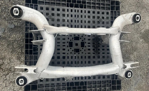 97-03 Rear Axle Carrier Crossmember Subframe BMW E39 540I 525I 528I 530I OEM used OEM rear subframe and crossmember