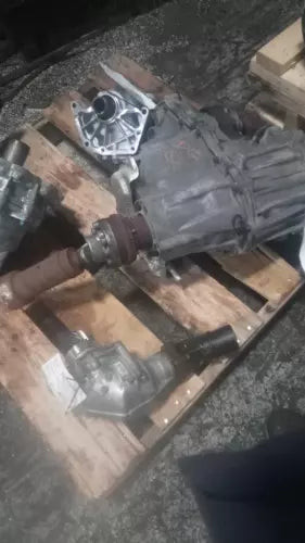 Used OEM Honda HR-V Transfer Case Assembly 2016-18 Silver 6 Mo Warranty used OEM transfer case