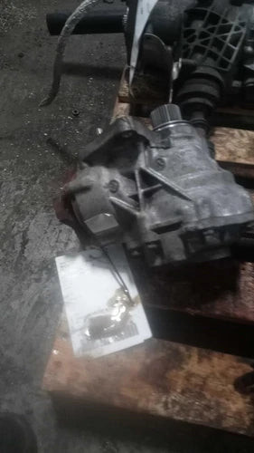 Nissan Rogue Sport Transfer Case Assembly Used OEM 2017 White 70K Miles used OEM transfer case