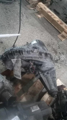 2007 Ford F150 Transfer Case Assembly OEM Used 59000 Miles White used OEM transfer case