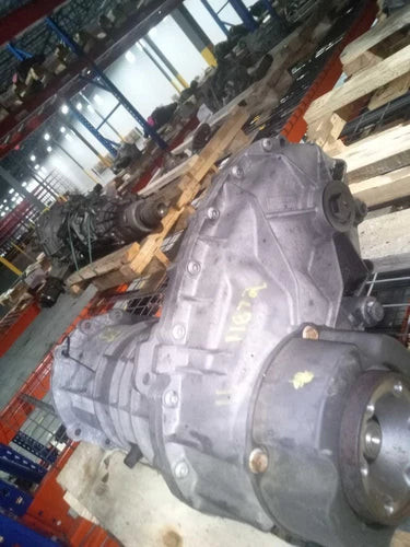 Used OEM 2007 Audi Q7 Transfer Case Assembly Grey 6-Month Warranty used OEM transfer case