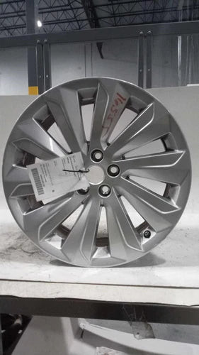 2020 Land Rover Discovery sport 19x8 alloy 10 spoke Used OEM wheel used OEM wheel