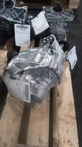 Used Ford Escape Transfer Case Assembly OEM 2021 20-24 6 Mo Warranty used OEM transfer case