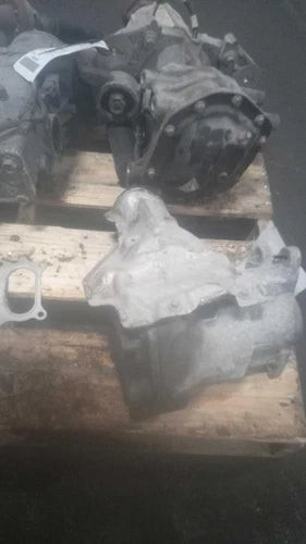 2016 Volvo V60 Transfer Case Assembly OEM Used 125K Miles White 6 Mo Warranty used OEM transfer case