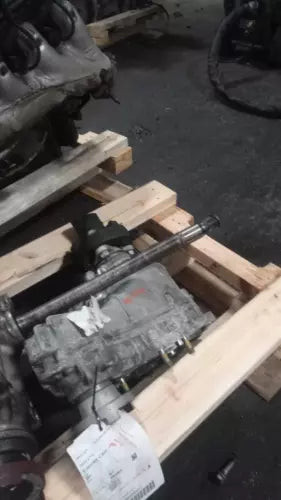 2015 Cadillac CTS Transfer Case Assembly OEM Used Black 6 Month Warranty used OEM transfer case