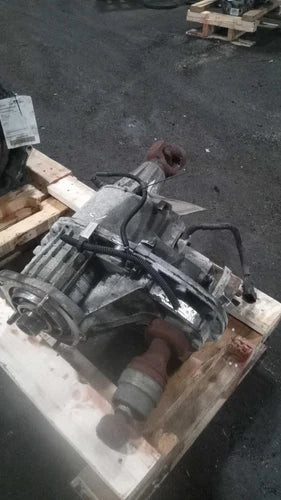 2004 Chevrolet Trailblazer OEM Used Transfer Case Assembly Silver 240K Miles used OEM transfer case