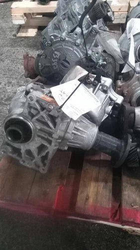 Used 2019 Hyundai Tucson Transfer Case OEM 6-Month Warranty Red Color used OEM transfer case