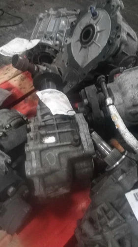 Used 2007 Hyundai Santa Fe Transfer Case Assembly OEM Black 212K miles used OEM transfer case