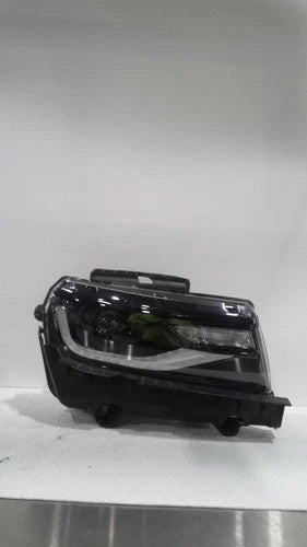 2014 Chevrolet Camaro HID opt T4F without au Used OEM headlight used OEM headlight
