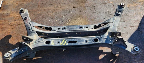 2015 Hyundai Sonata rear crossmember subframe assembly OEM used OEM rear subframe and crossmember