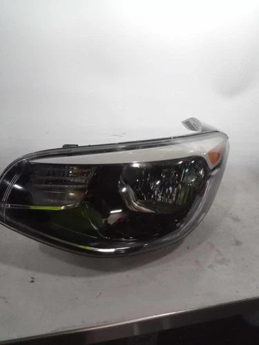 2016 Kia Soul halogen L. w/LED accents projec Used OEM headlight used OEM headlight