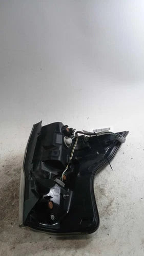 2016 Lexus gx460 quarter panel mounte Used OEM tail light used OEM tail light