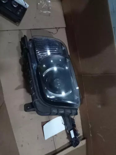 2010 Chevrolet Camaro HID opt T4F Left Used OEM headlight used OEM headlight