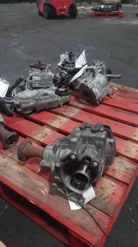 Used 2017 Ford Explorer OEM Transfer Case Assembly Black 124K Miles used OEM transfer case