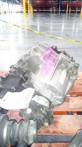 Used OEM Honda CR-V Transfer Case 2003 2.4L AWD OEM OEM NJ25-K57092-258755 used OEM transfer case