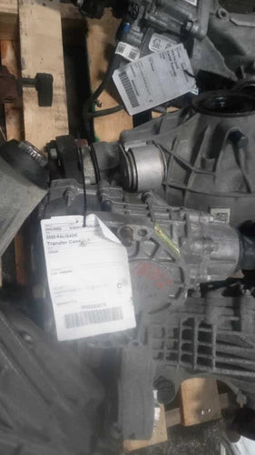2020 Hyundai Palisade Transfer Case Assembly OEM Grey Used 70K Miles used OEM transfer case