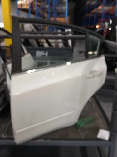 2010 Nissan Altima electric Sdn Rea Used OEM complete door assembly used OEM complete door assembly