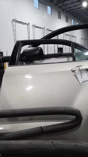 2014 Chevrolet Equinox w/o privacy Used OEM complete door assembly used OEM complete door assembly