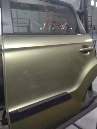 2013 Kia Soul electric raised outer Used OEM complete door assembly used OEM complete door assembly